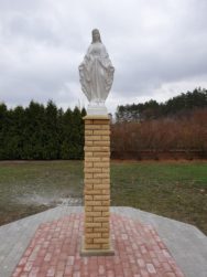 Фігура Непорочної Діви Марії в Обухові