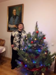 Подяка пані Олі, яка багато років грала на органах в парафії св. Миколай у Києві