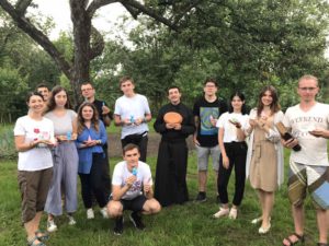 Дні зосередження молоді з Києва (парафії святого Миколая) у Чернігові.